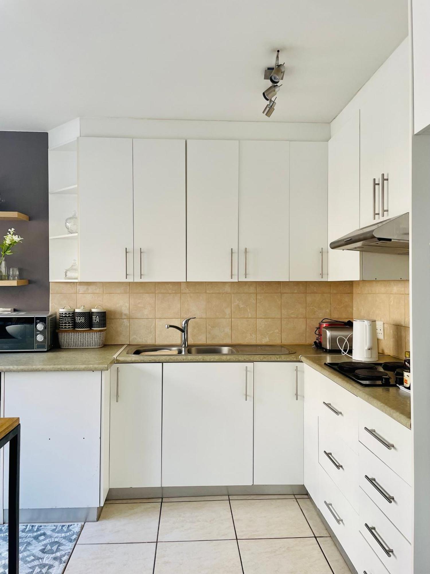 Apartment Live, Explore & Entertain In The City! *